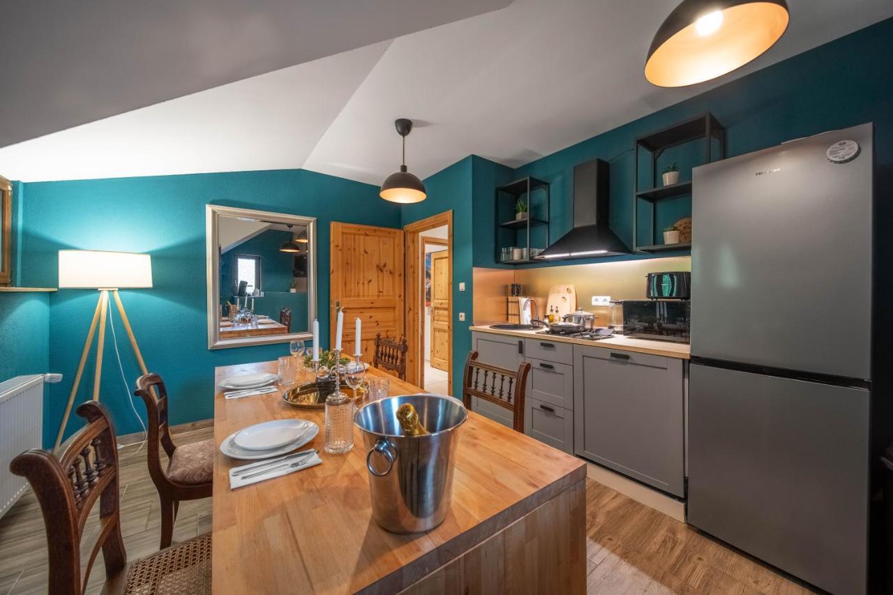 Bismarck Apt Mit Schoenem Balkon Bad Ems Exteriör bild