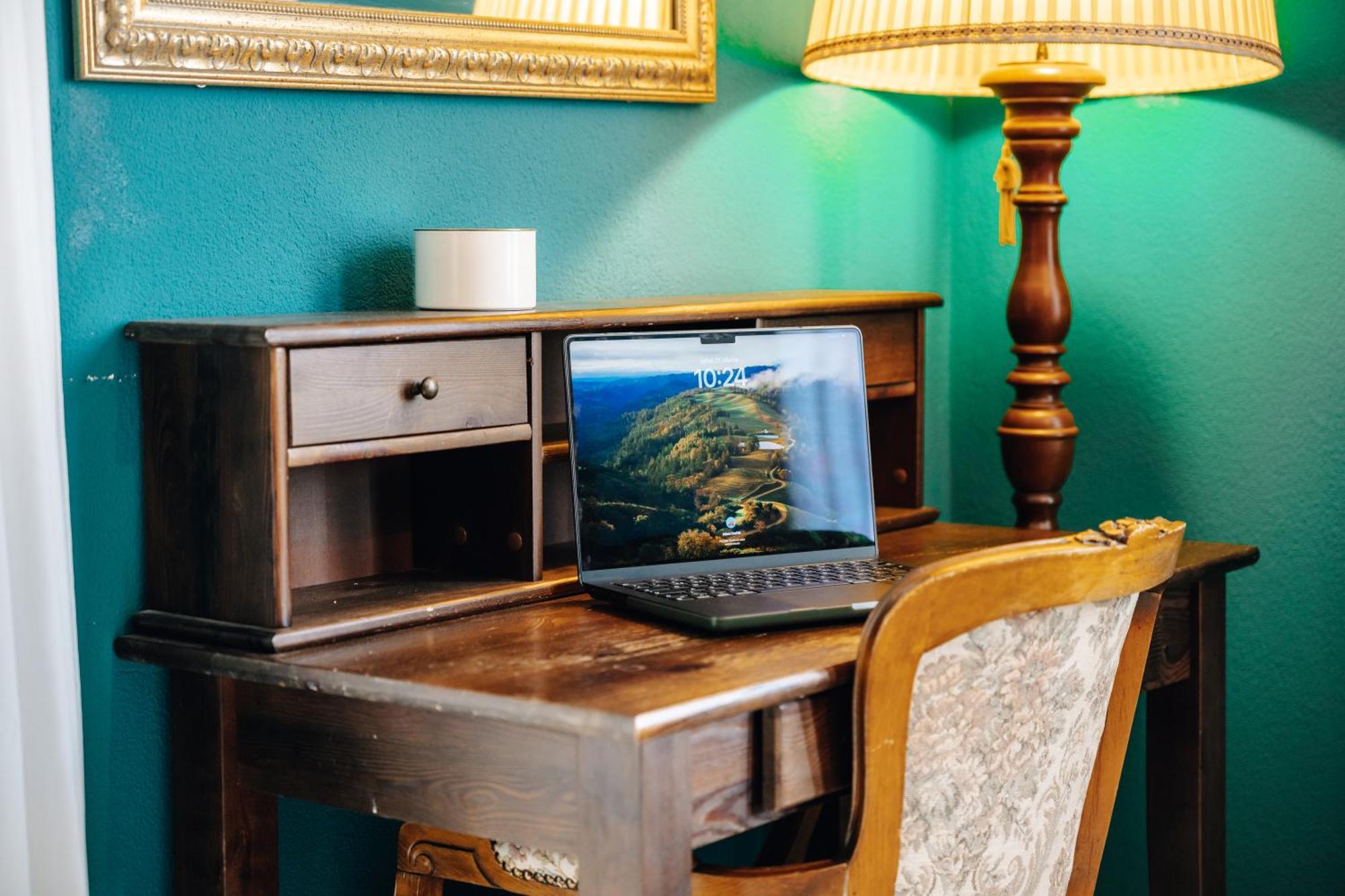 Bismarck Apt Mit Schoenem Balkon Bad Ems Exteriör bild