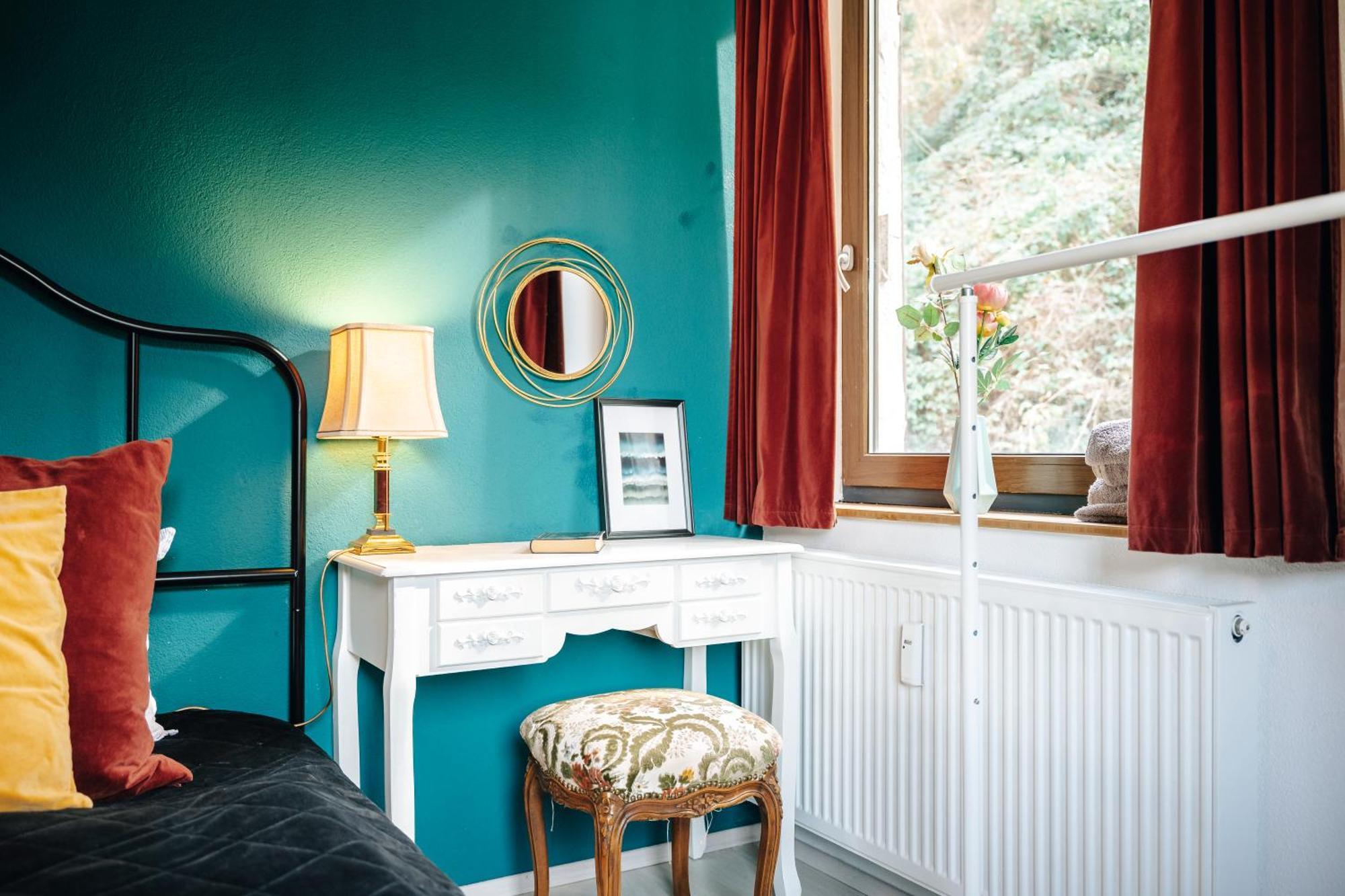 Bismarck Apt Mit Schoenem Balkon Bad Ems Exteriör bild